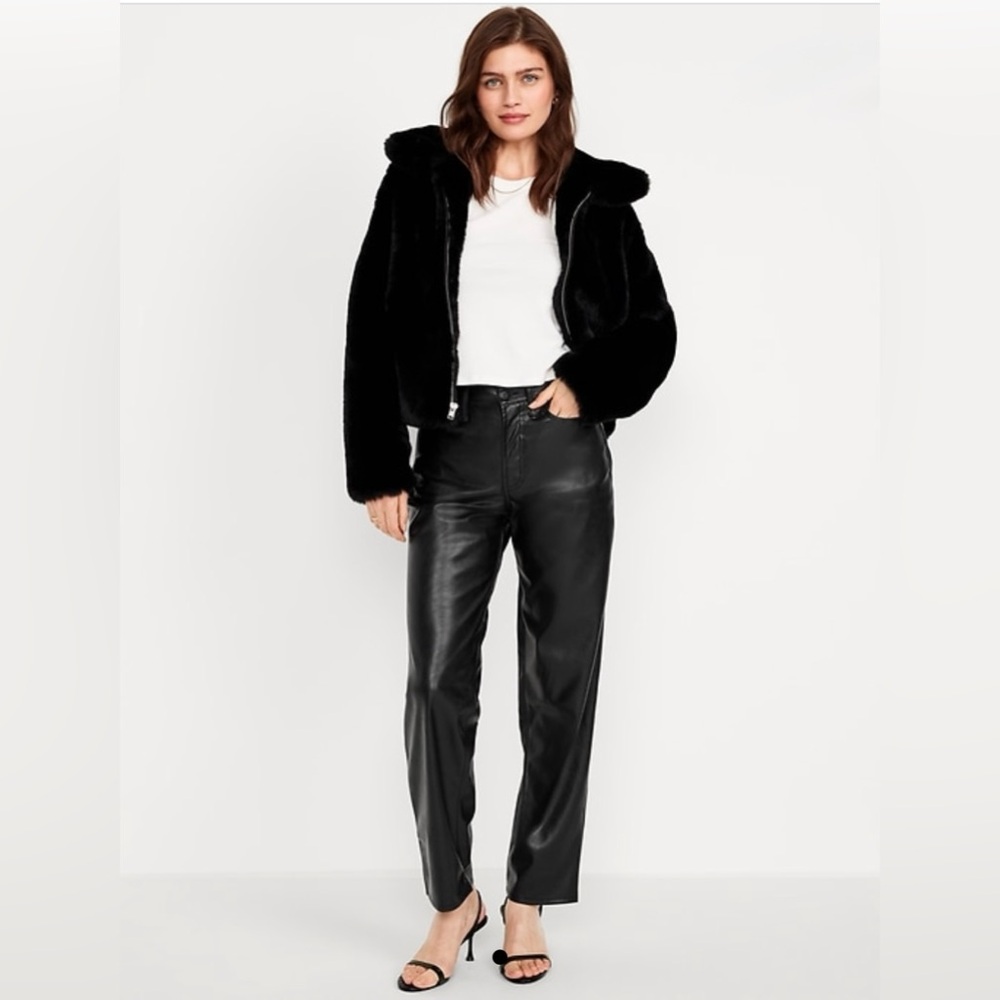 NWT Old Navy High Rise OG Loose Black‎ Faux Leather Pants - Size 16